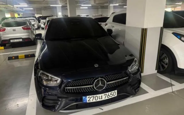 수원중고매매사이트 E-클래스 W213 E220d 4MATIC AMG라인 매물 사진 2 - 2022/02 25,402km
