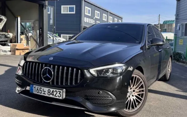 수원중고매매사이트 C클래스 W206 C300 4MATIC 아방가르드 매물 사진 16 - 2024/02 49,387km